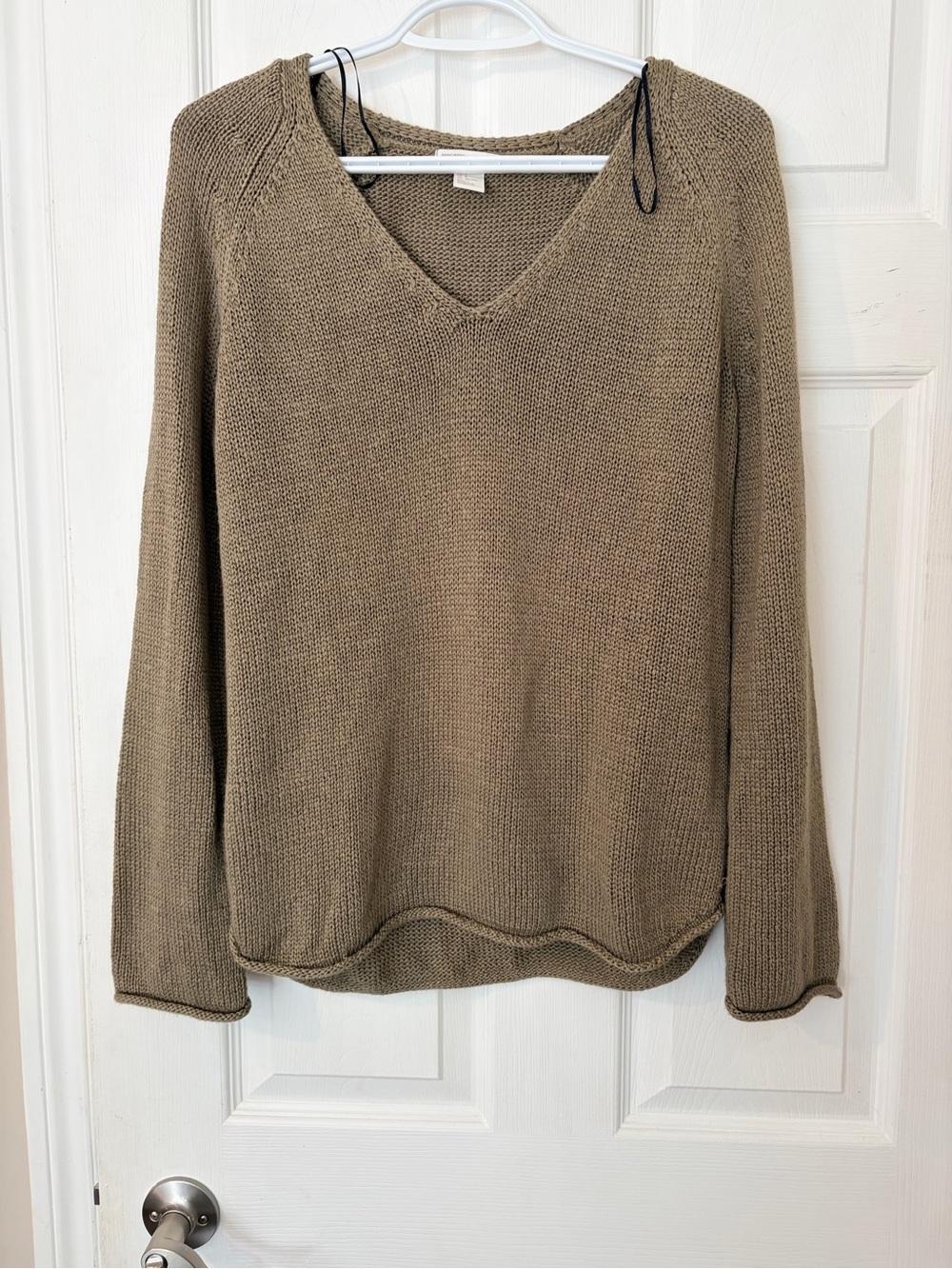 Classic V-Neck Women’s Sweater - Green
